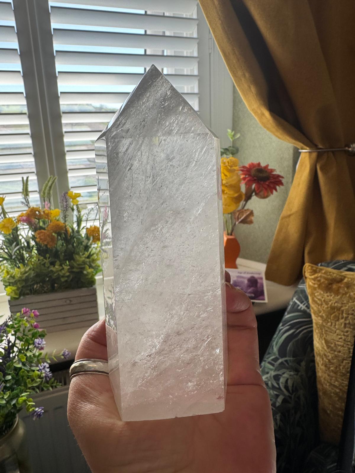 CLEAR QUARTZ TOWER CRYSTAL